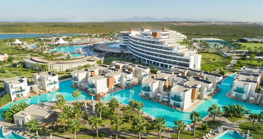 Aquasis Deluxe Resort & Spa
